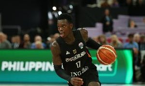 开云官方网站-FIBA赛场如鱼得水！施罗德欧锦赛小组赛场均21+6.2 命中率53.5%